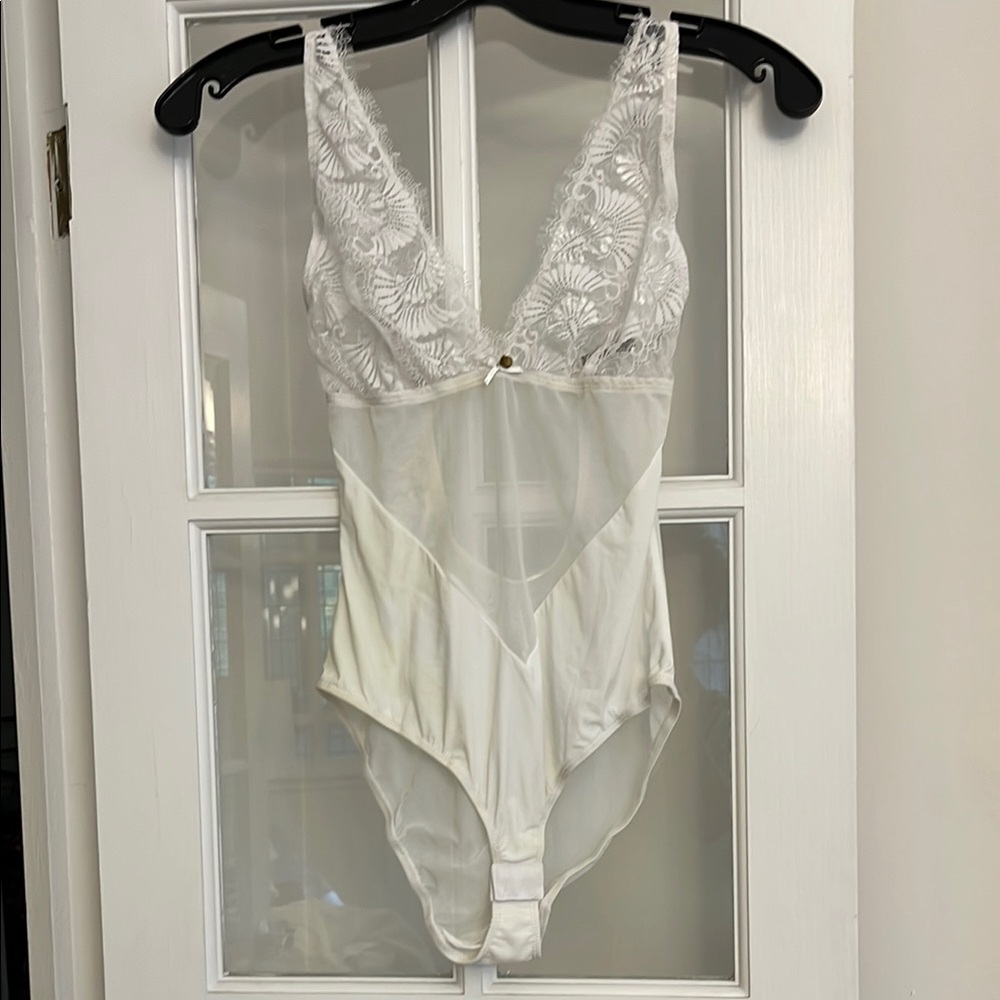 Gooseberry Intimates White Lace Bodysuit with Satin Finish NEVER WORN